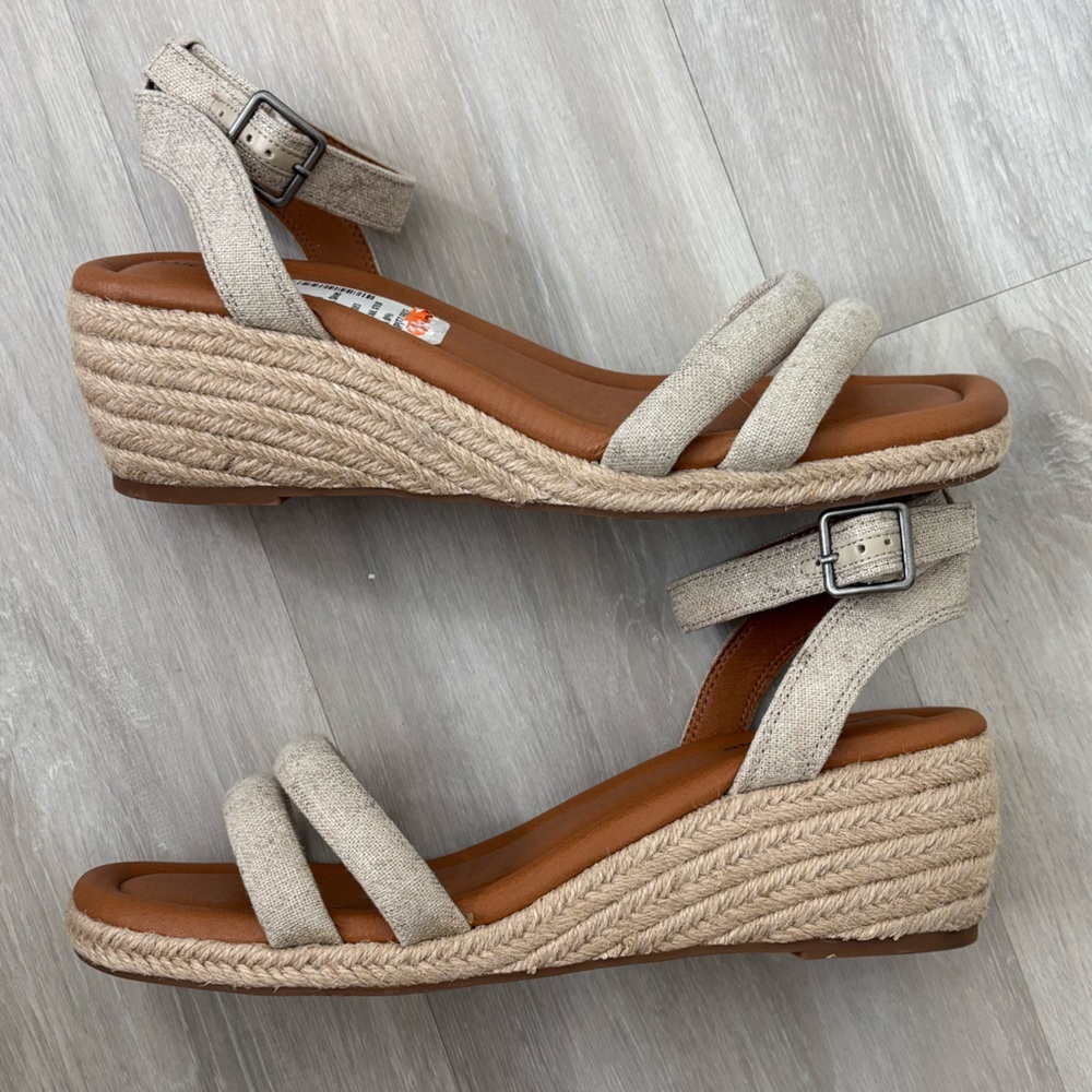 Lucky Brand Women's Nasli Sandal Size 11 NWT - Picture 3 of 6